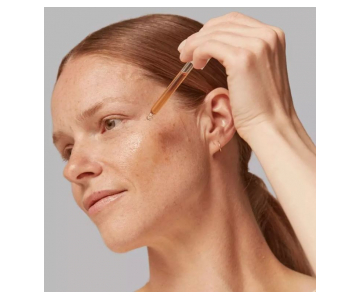 BasicLab Cosmetology Depigmenting Serum z azeloglicinom, traneksaminsko kislino in alfa arbutinom