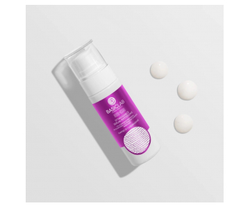 BasicLab Dermocosmetics Stimulating Micro-Needle serum s 15 % peptidi in 5 % rastnimi faktorji