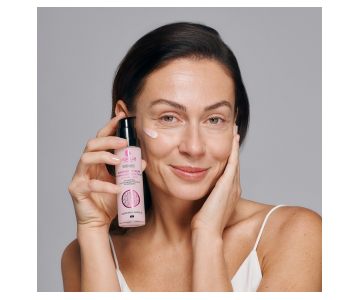 BasicLab Estrogenis Restoring nočna krema s kolostrumom in fitoestrogenom