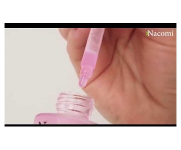 Nacomi Glow serum z AHA kislino in vitaminom C za čudovito polt