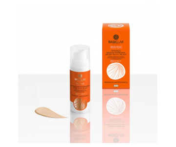 BasicLab Protecticus Tinted obarvana emulzija SPF 50 z antioksidanti